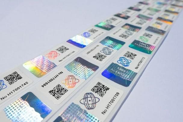 Serialized label with sequential numbering